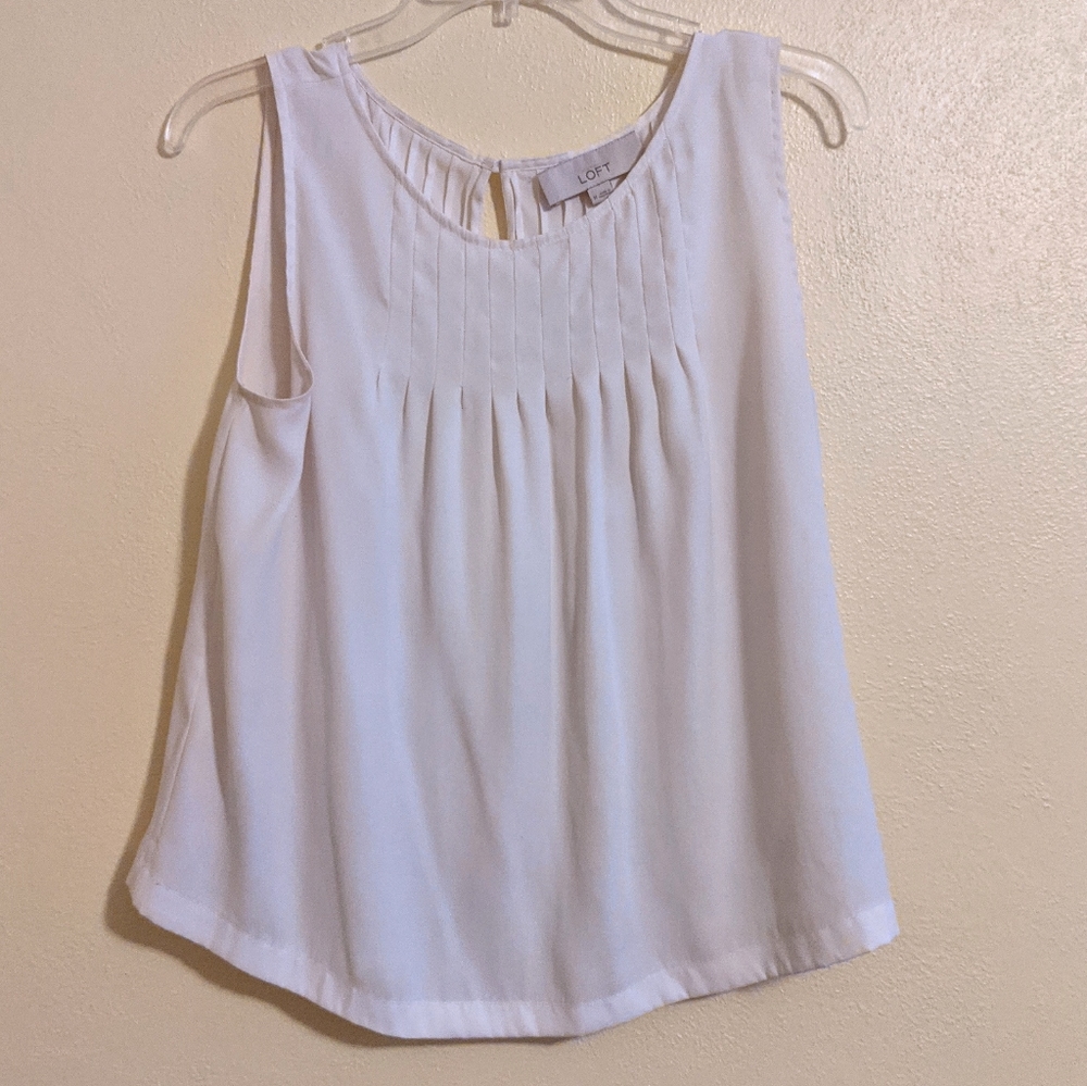 Loft sleeveless blouse